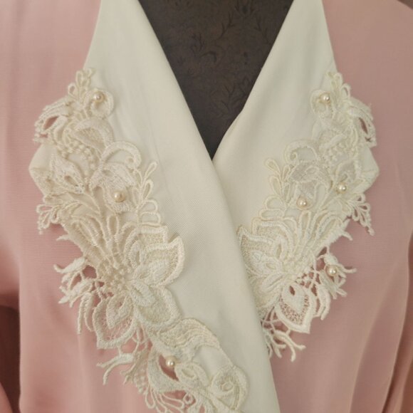 Studio I Womens Petite Blush Pink Dress Suit W/ Embroidered Lace Collar & Belt - Picture 3 of 7